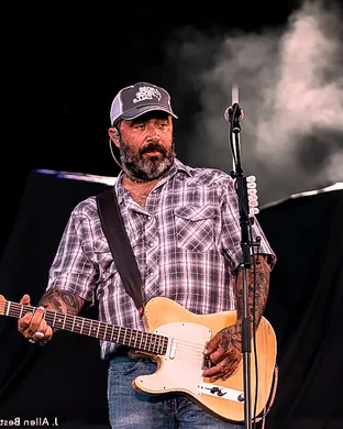 Aaron Lewis Auburn