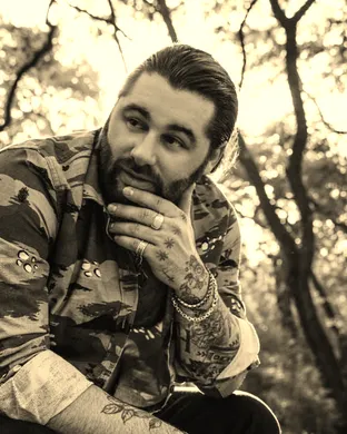 Koe Wetzel Tacoma