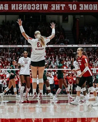 Wisconsin Badgers Women's Volleyball vs. Washington Huskies